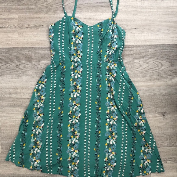Old Navy Dresses & Skirts - Floral Summer Dress